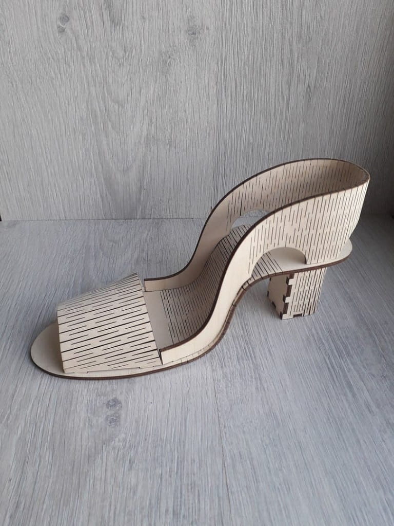 Zapatilla corte laser